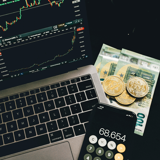 Transilvania Quantum AI - Echipa de experți în criptomonede